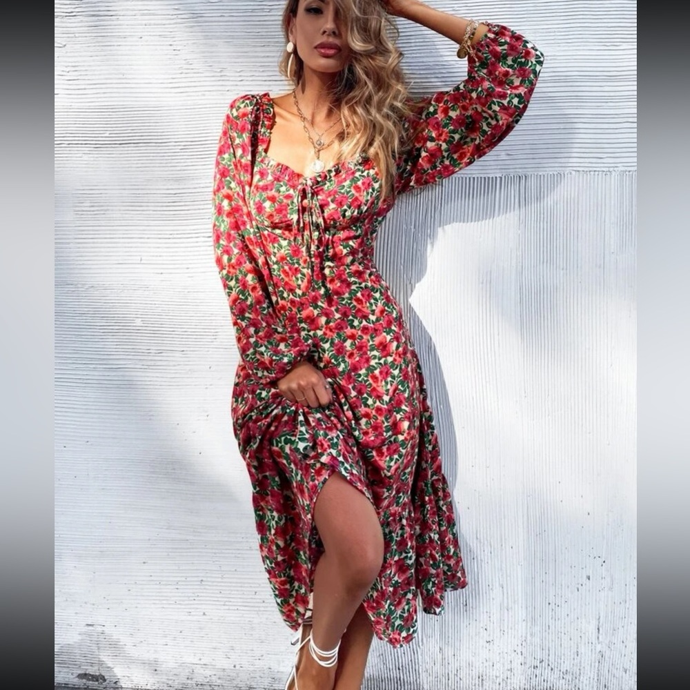 ❌❌❌SOLD❌❌❌ Floral Print Sweetheart Neck Ruffle Hem A-line Dress